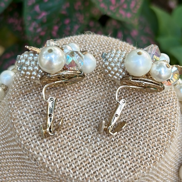 Vendome Vintage Faux Pearl & AB Crystal Necklace and Matching Cluster Clip Ons - Picture 6 of 16